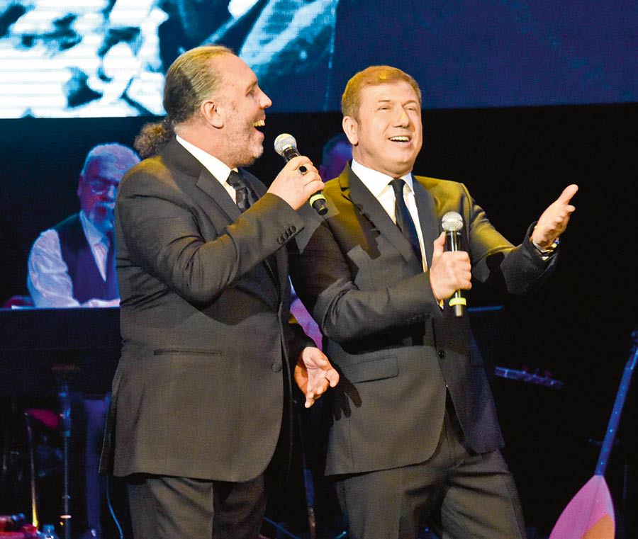 Ünlüler çocuklar için söyledi 