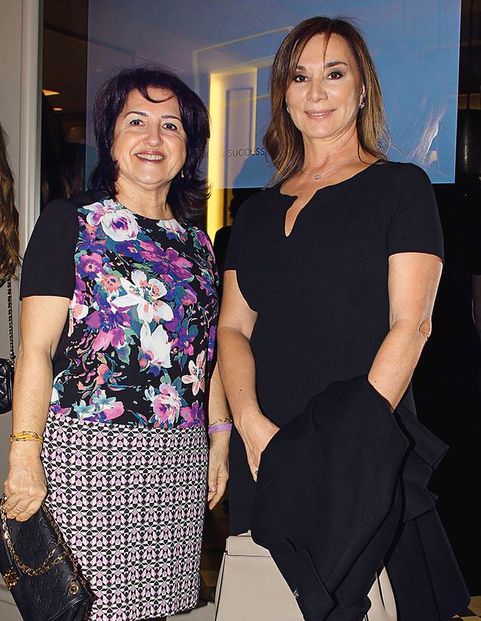 Yeni showroom'a şık davet 