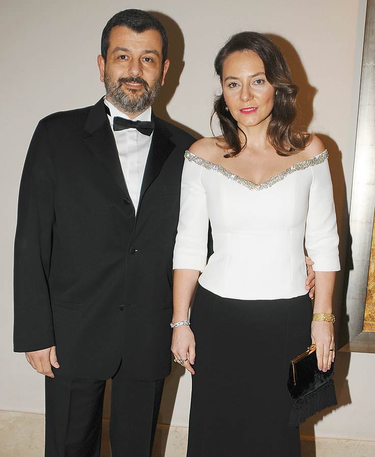 15. yıldönümüne düğün gibi kutlama