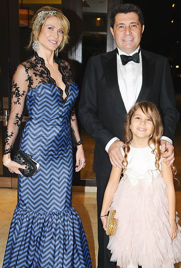 15. yıldönümüne düğün gibi kutlama