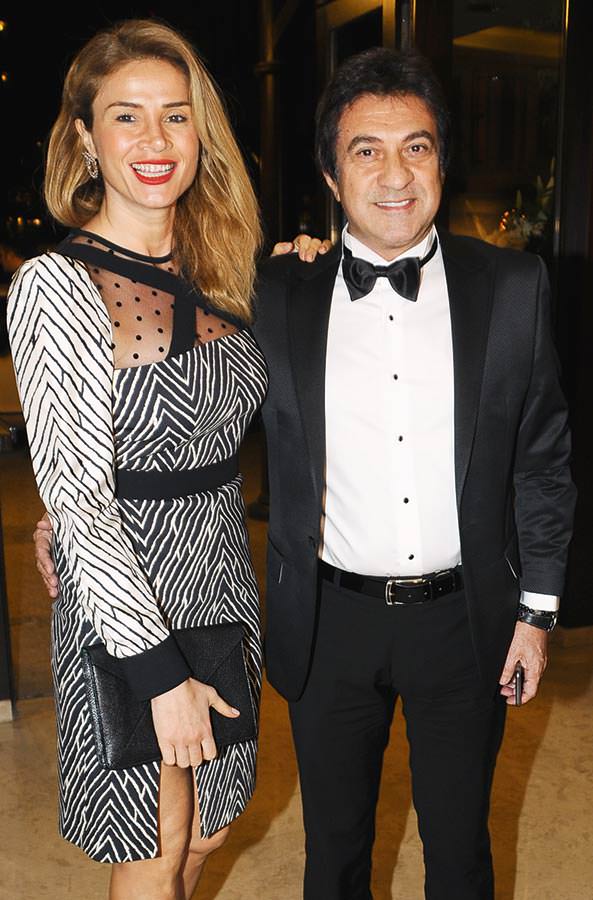 15. yıldönümüne düğün gibi kutlama