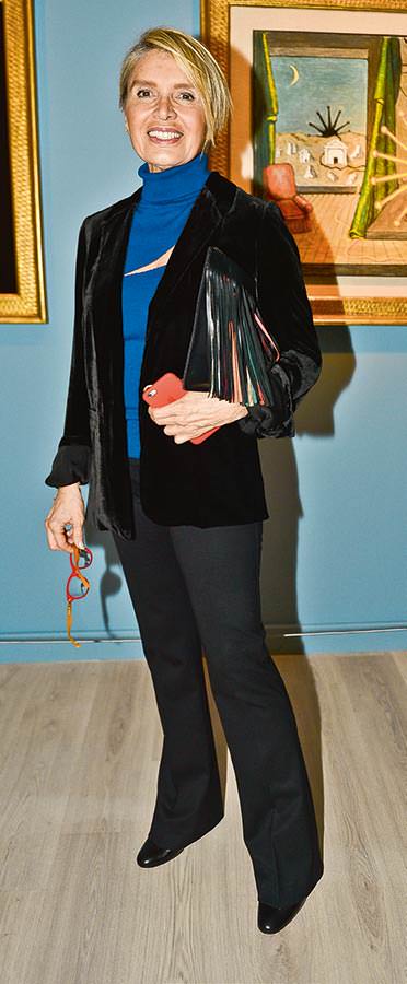 Pera'dan iki sergi birden