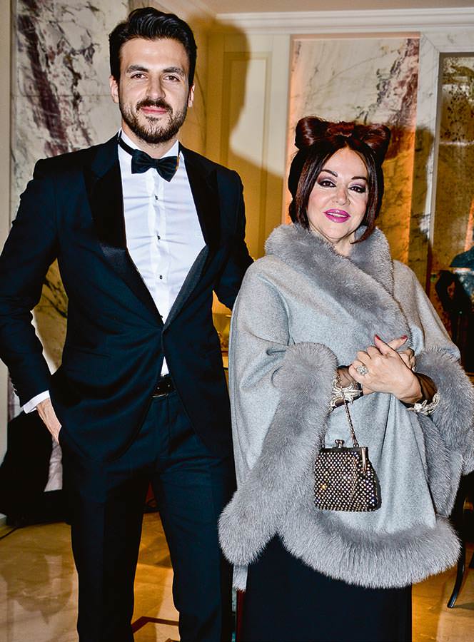 Alaçatı'da tanıştılar İstanbul'da evlendiler 