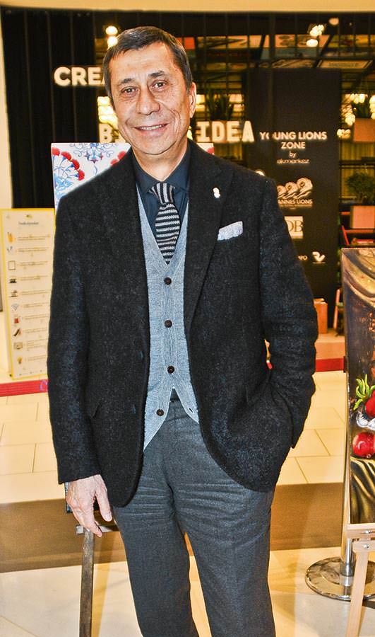 Sanatseverlerden minik kalplere destek