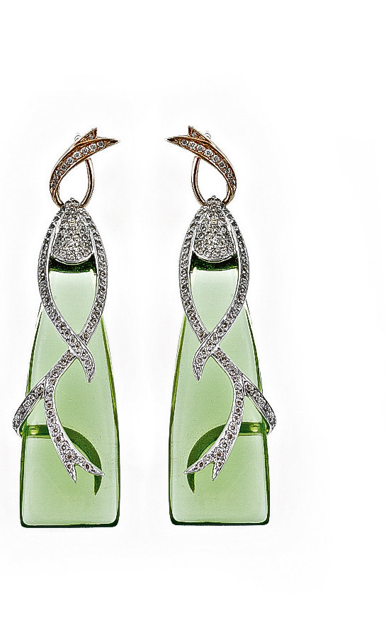 Moda haftaları renkli geçiyor