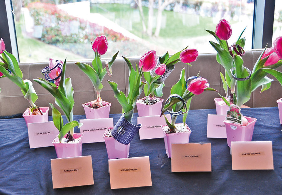 Kız öğrenciler için buluştular