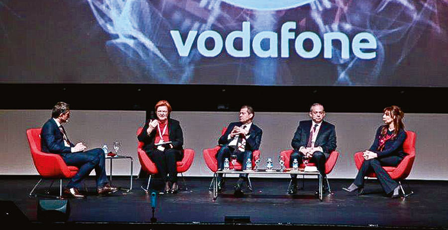 Vodafone Dijital Dönüşüm Zirvesi buluşturdu