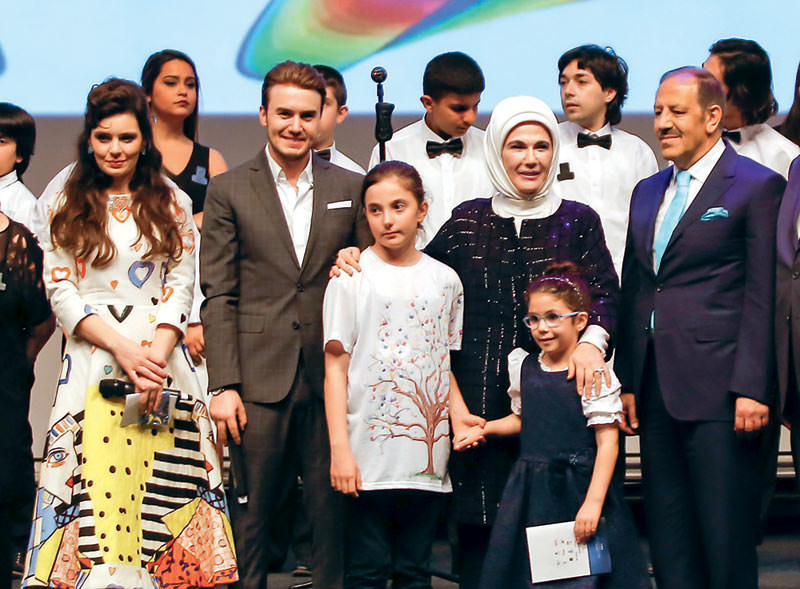 Otizmli çocuklara büyük destek gecesi
