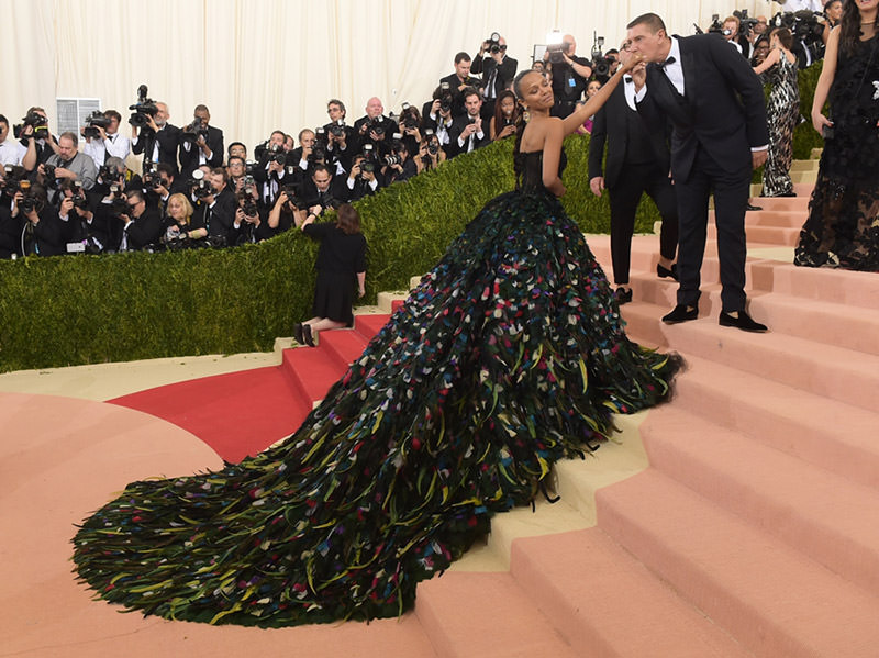 Dünya yıldızları ‘MET GALA’da buluştu