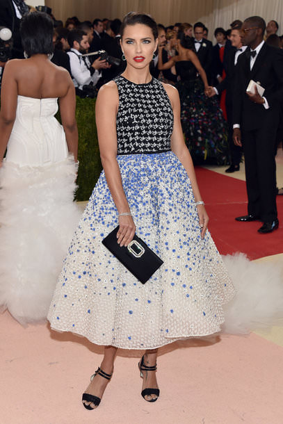 Dünya yıldızları ‘MET GALA’da buluştu