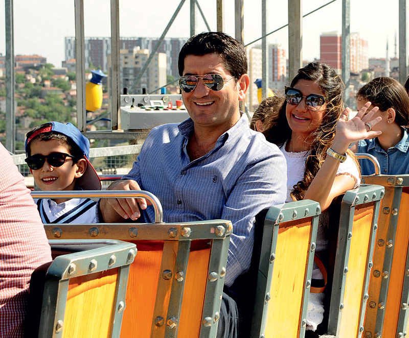 Ünlü isimler ve çocukları Vialand’de bir araya geldi