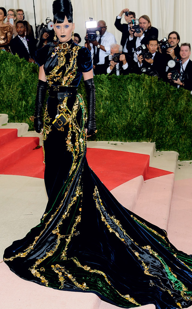 Dünya yıldızları ‘MET GALA’da buluştu