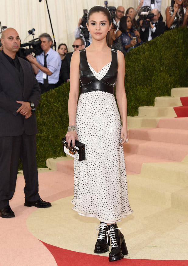 Dünya yıldızları ‘MET GALA’da buluştu