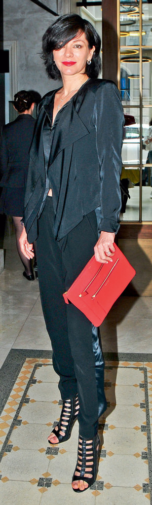 Tasarımlarını görücüye çıkardı