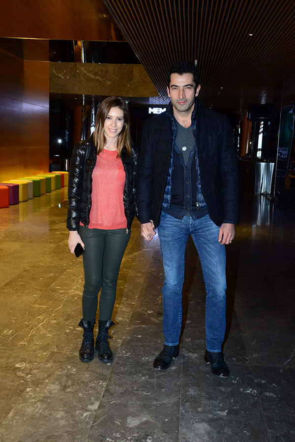 Sinem Kobal ile Kenan İmirzalıoğlu kafaları karıştırdı