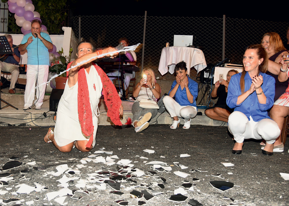 Büyükada'daki otele renkli açılış