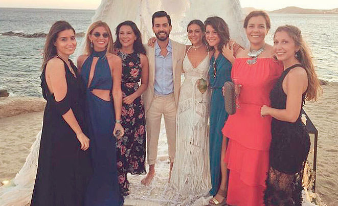 İstanbul'da nikah Mikonos'ta düğün
