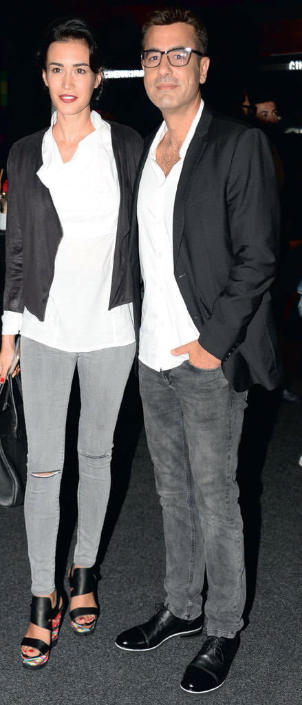 Sanatçılardan ilk filme büyük destek