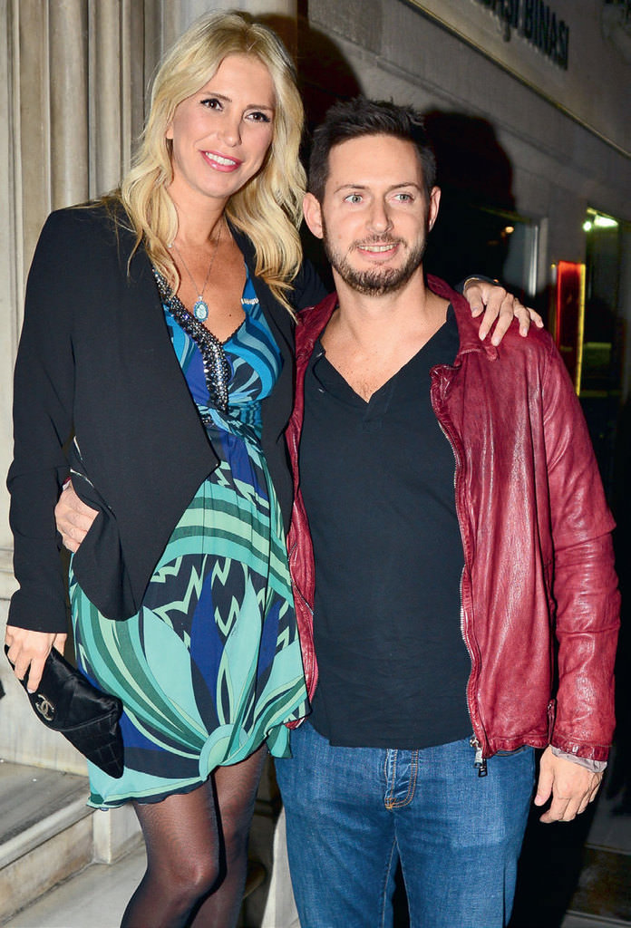 Yeni yaşını eğlenceli partiyle kutladı