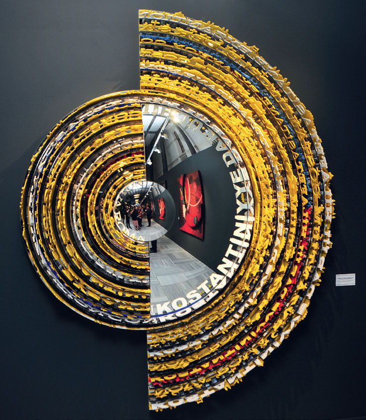 Sanat sezonu sergiyle açıldı