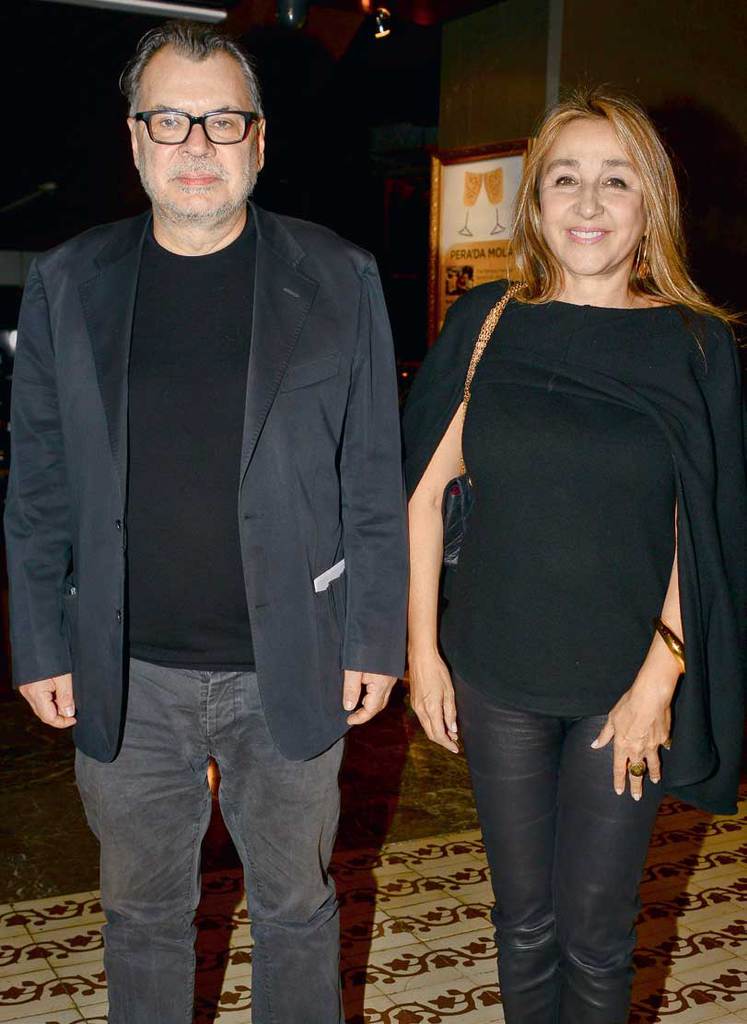 Açılışta destekçilere teşekkür plaketi verildi