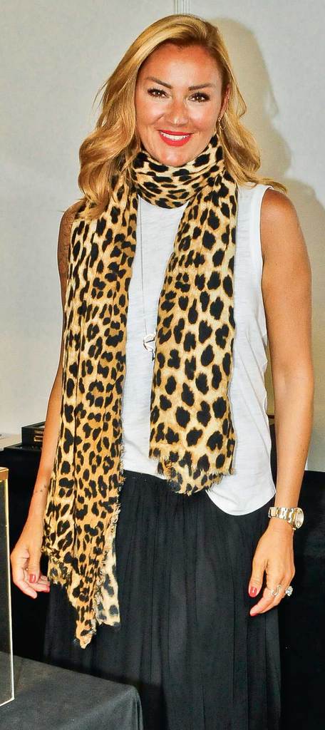 Yardım etmek için alışveriş yaptılar