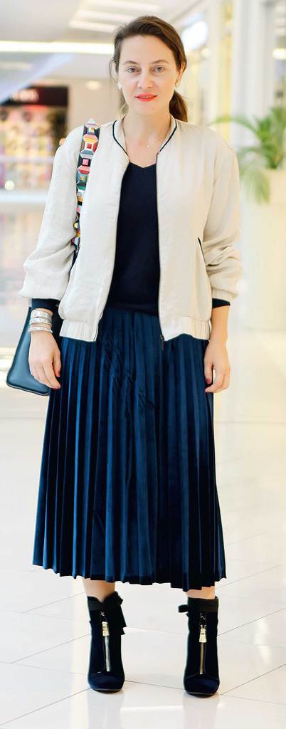 Yeni koleksiyon için dostlarına davet verdi