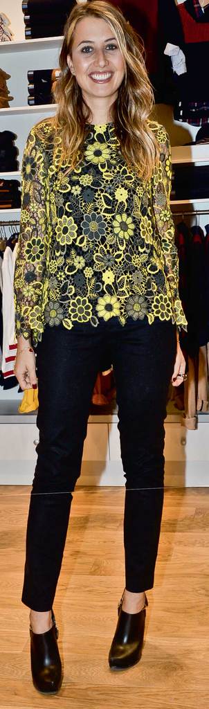 Yeni mağazada açılış daveti