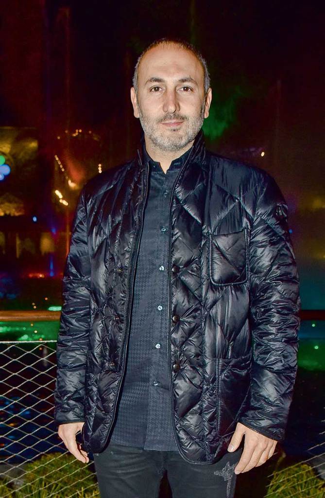 Açılışta Hande Yener coşkusu