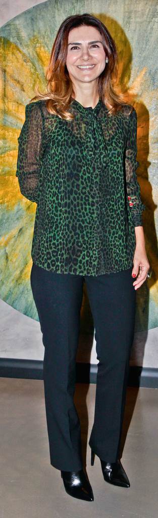 Ünlüleri buluşturan sergi