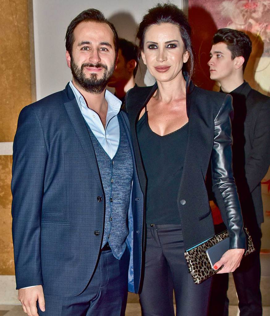 Yarışmacılar tasarladı ünlü mankenler tanıttı