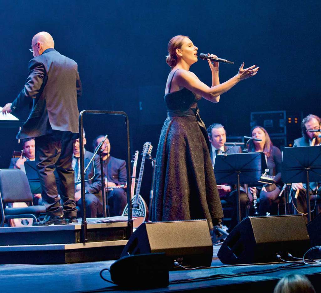 Şarkılarla ÇABA'ya destek oldular