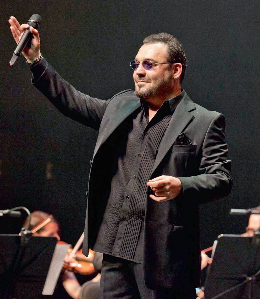 Şarkılarla ÇABA'ya destek oldular