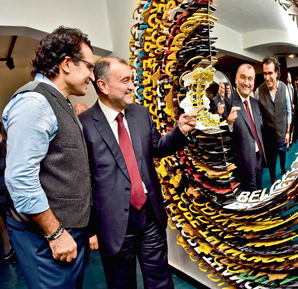 90.yıl için özel kutlama