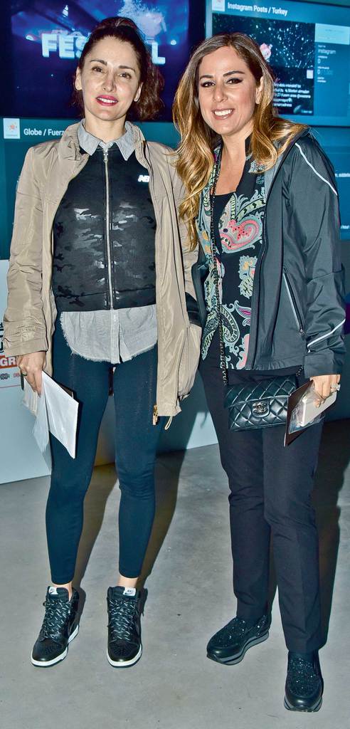 Çılgın gösteriden ÇABA yararına gala