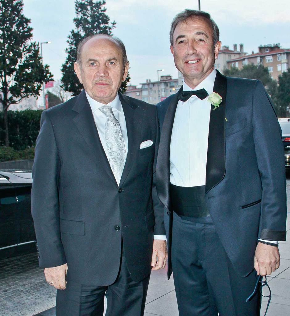 Pelin Akın ve Cam Baver Özalp evlendi