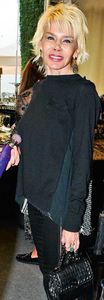 Çocuklar için alışveriş yaptılar