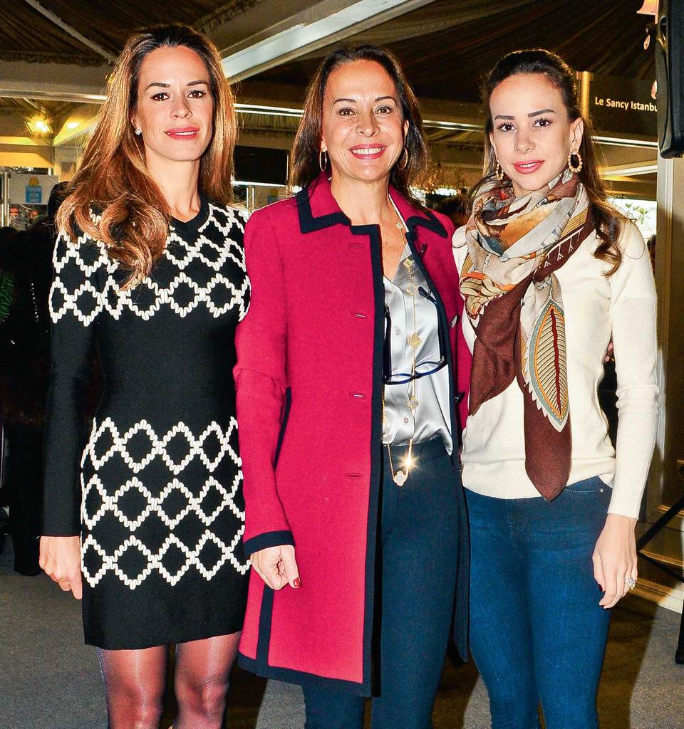 Çocuklar için alışveriş yaptılar