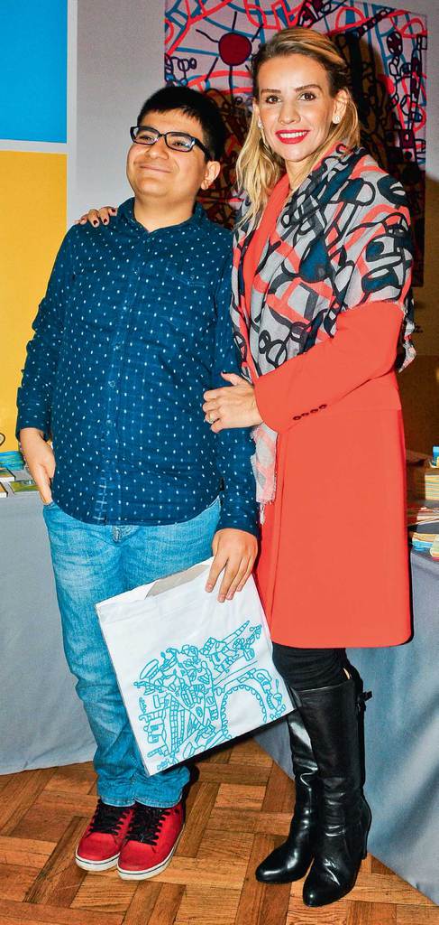 Çocuklar için alışveriş yaptılar