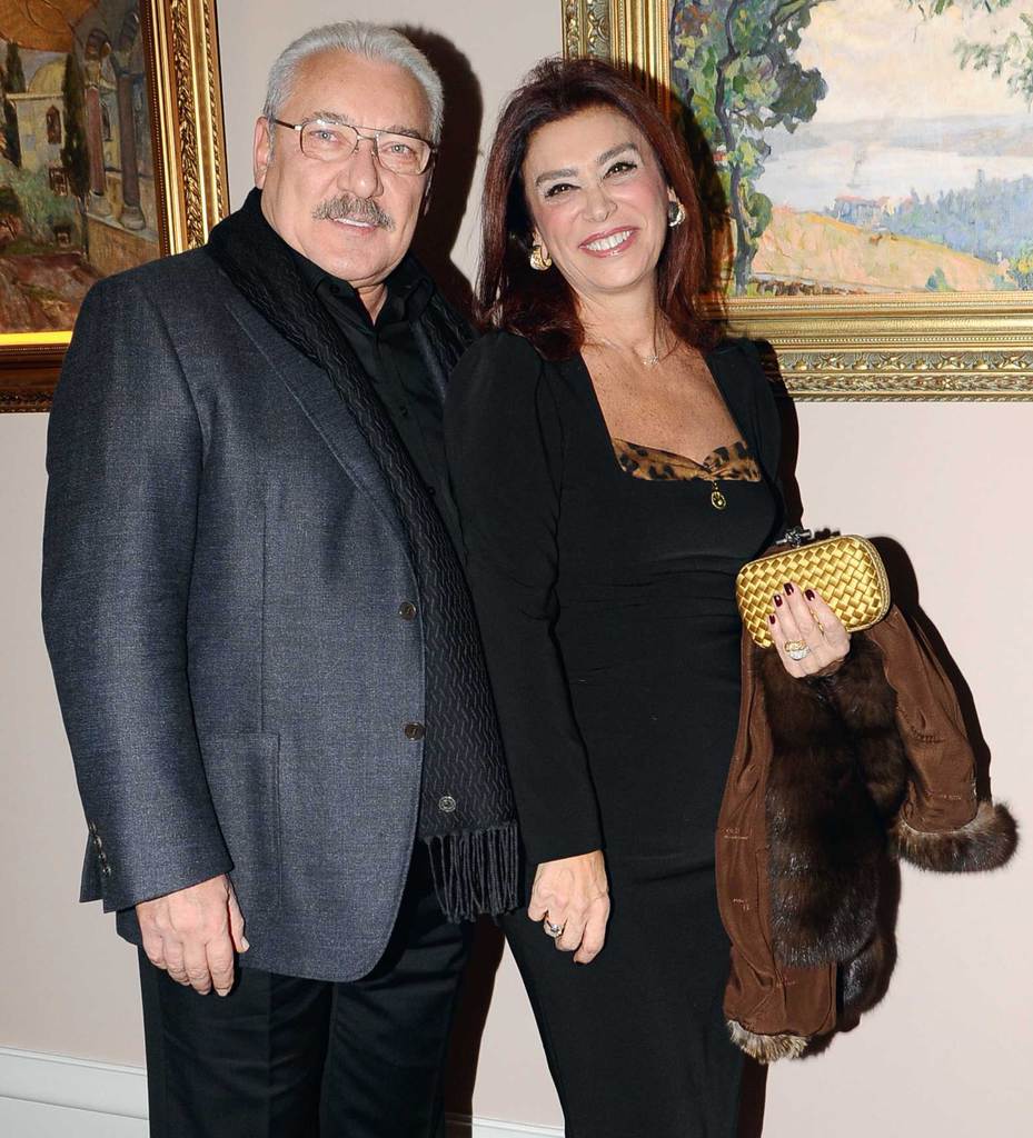 Müzayede eserleri için özel sergi