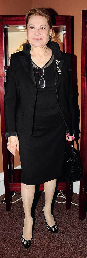 Müzayede eserleri için özel sergi