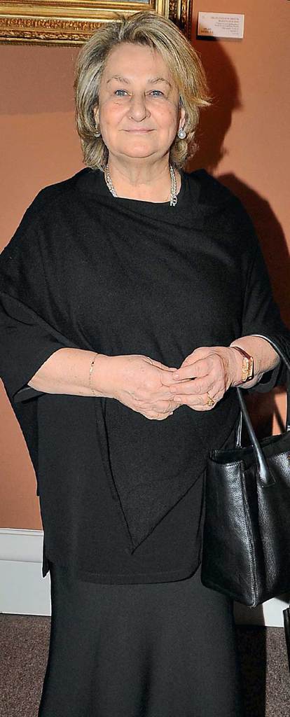 Müzayede eserleri için özel sergi