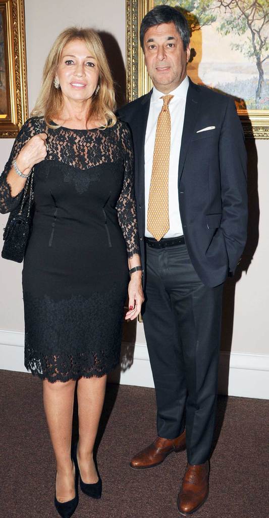 Müzayede eserleri için özel sergi