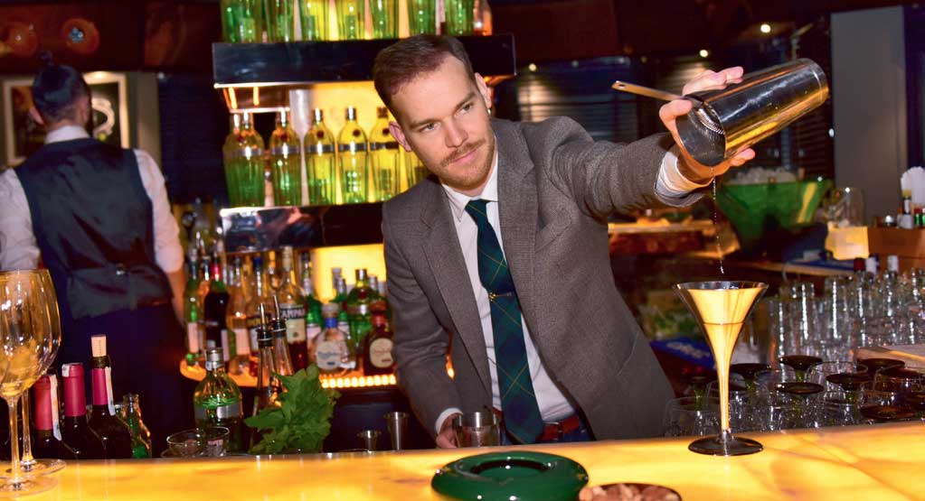 Özel partide eğlendiler