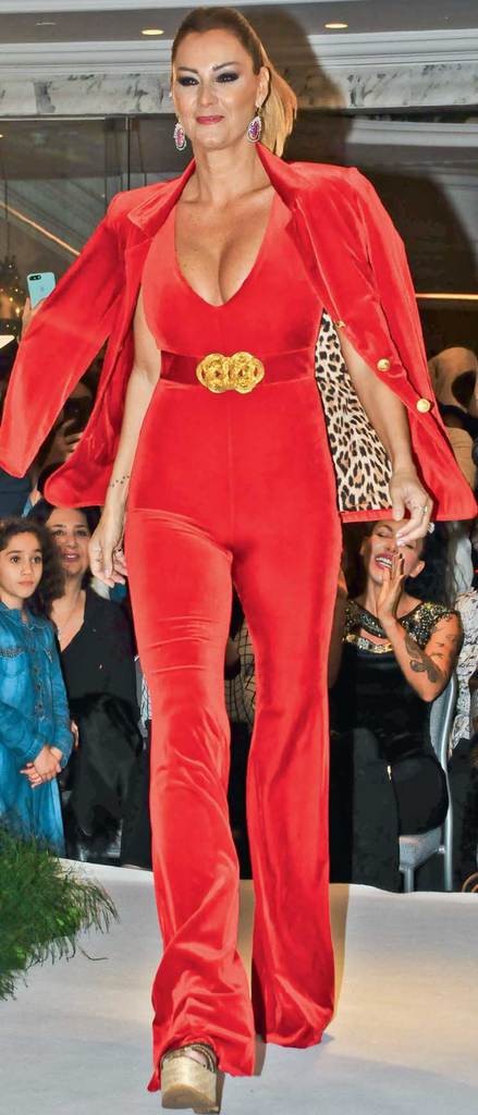 Çocuklar için podyuma çıktılar