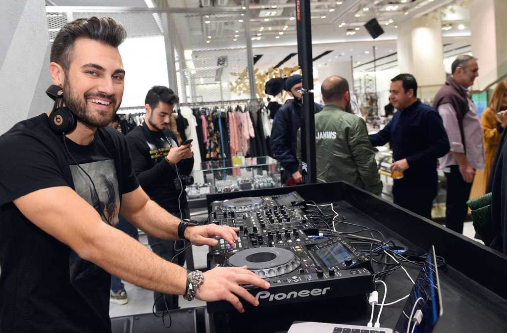 İşbirliğini parti ile tanıttılar