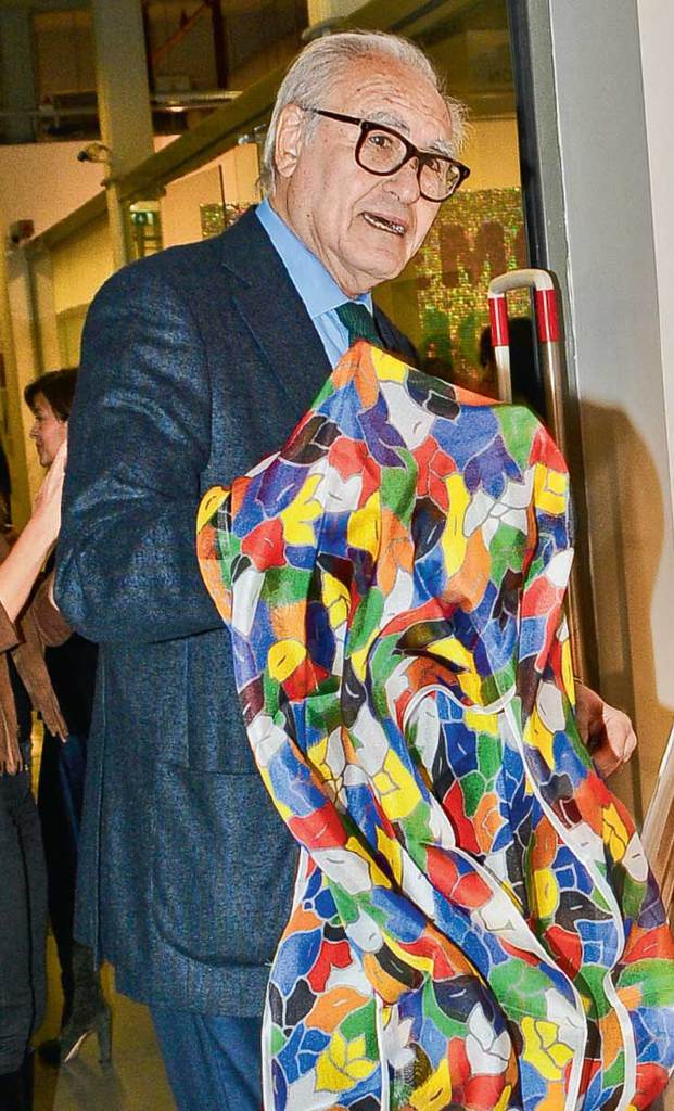 Sanatın eşarp ve kravata yansıması