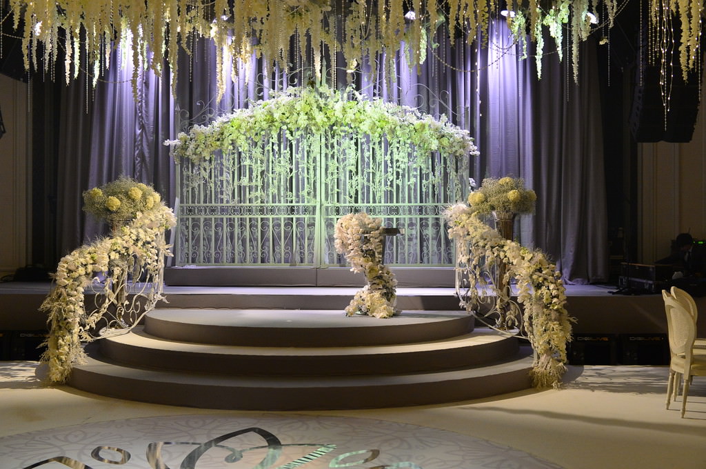 23 yaşındaki Sena'ya yaşı kadar altın