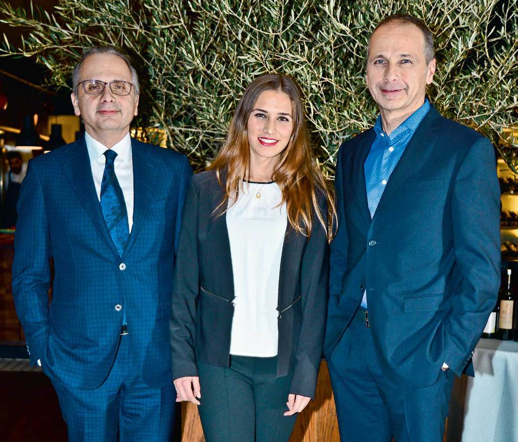 87. yılını ünlü isimlerle kutladı