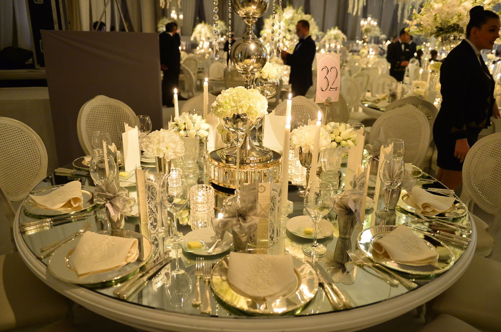 23 yaşındaki Sena'ya yaşı kadar altın